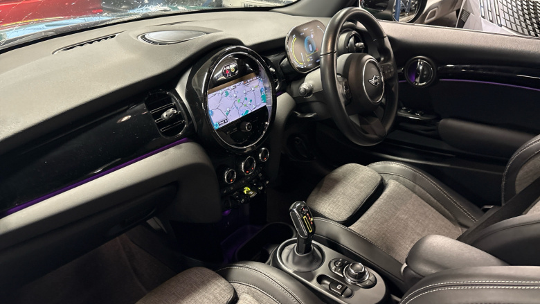 MINI Hatchback 135kW Cooper S Level 2 33kWh 3dr Auto Electric Hatchback